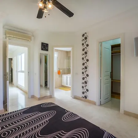 Holiday home Duquesa *